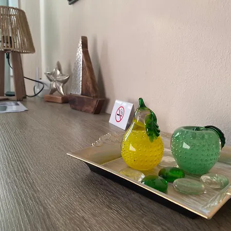 Feels Like 2 Maniákoi