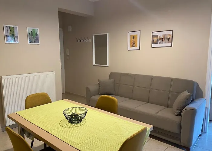 Feels Like 2 Maniákoi